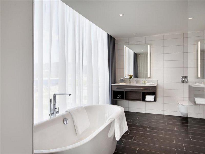 Hilton Garden Inn Zurich Limmattal Spreitenbach Buitenkant foto