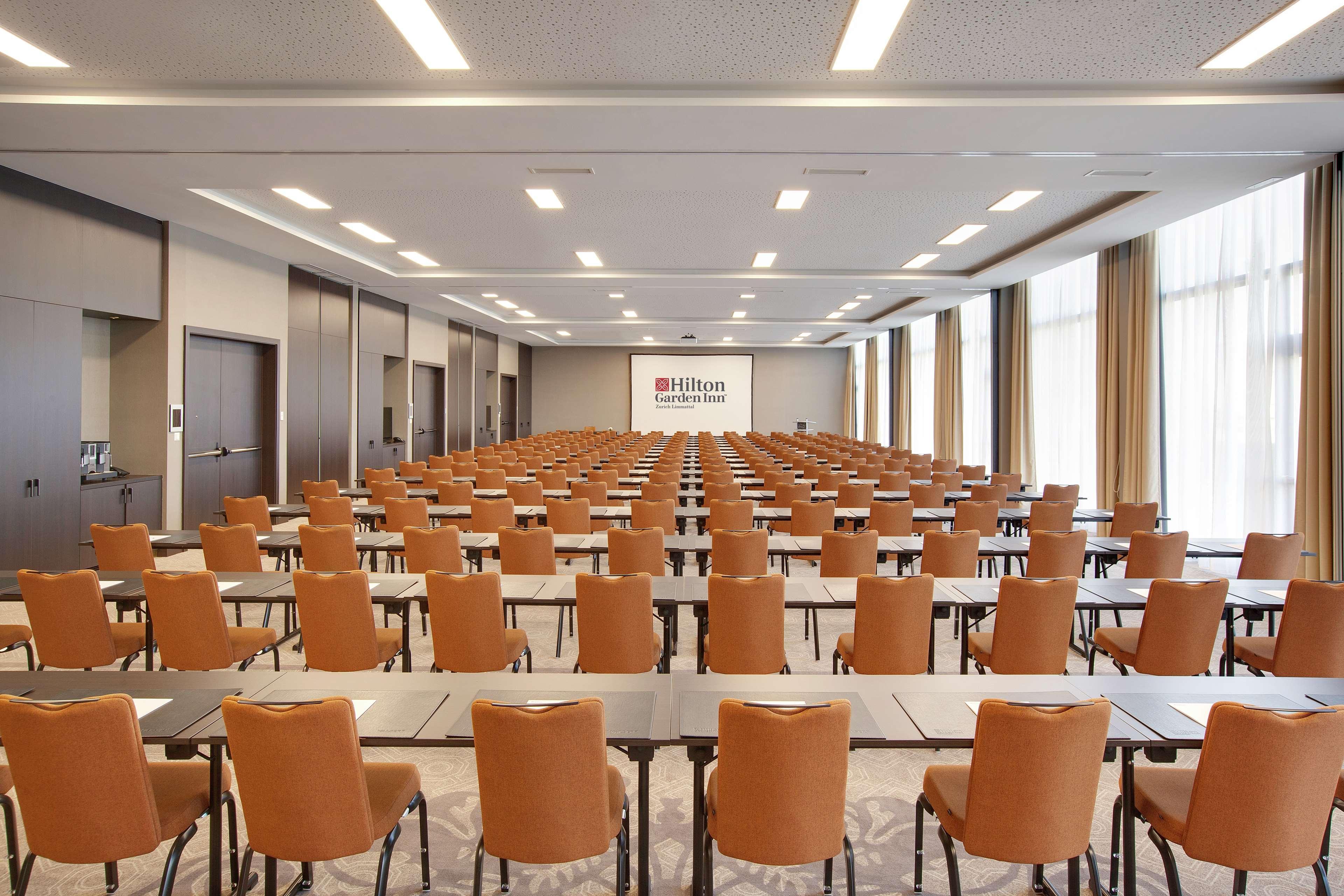 Hilton Garden Inn Zurich Limmattal Spreitenbach Buitenkant foto