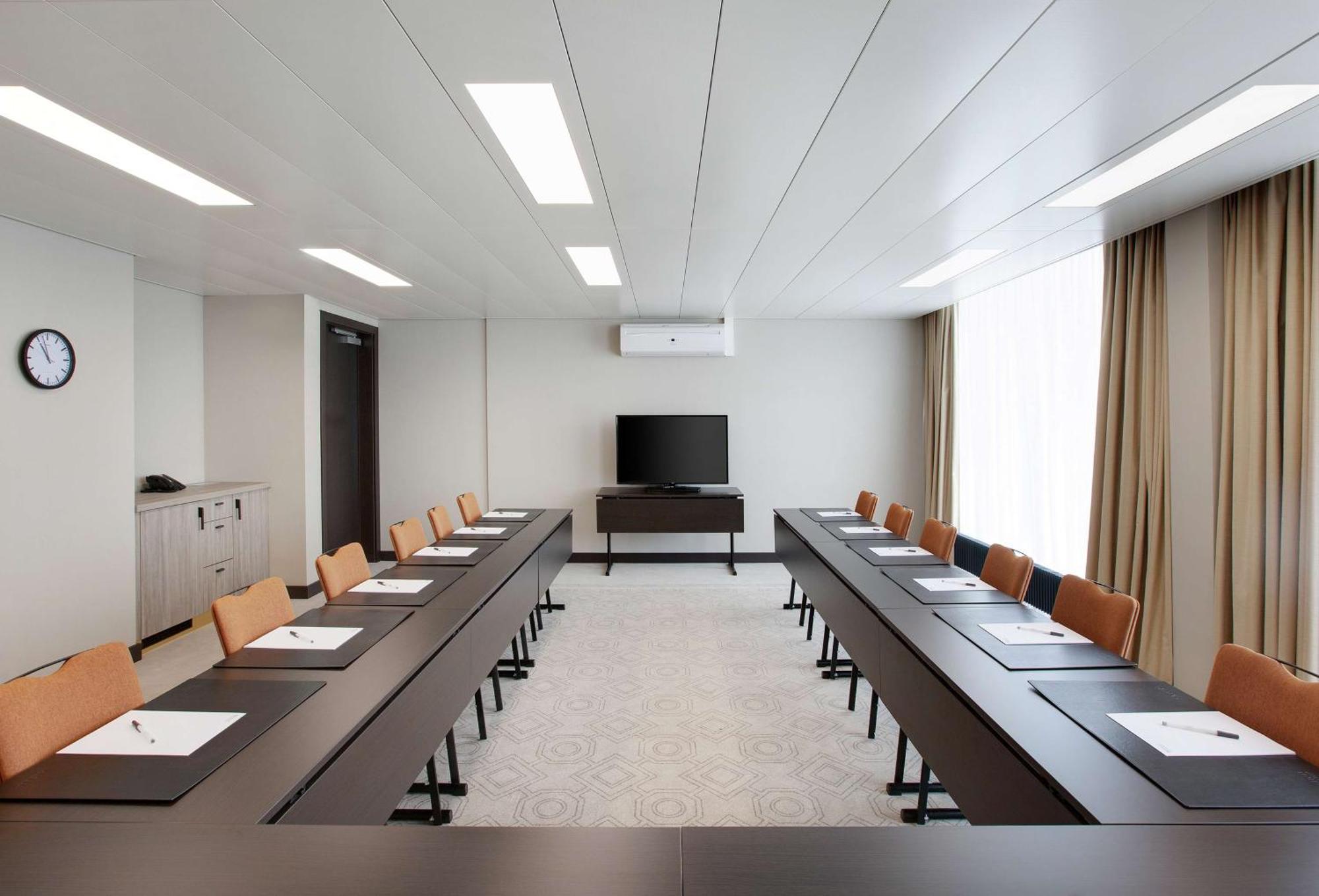 Hilton Garden Inn Zurich Limmattal Spreitenbach Buitenkant foto